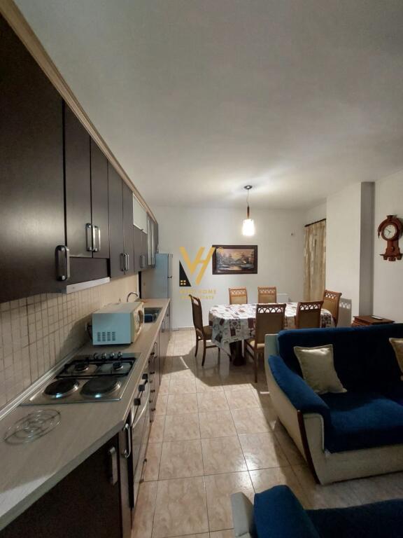 JEPET APARTAMENT 2+1+2BLK ME QERA TE KOPSHTI BOTANIK 60.000 LEKE