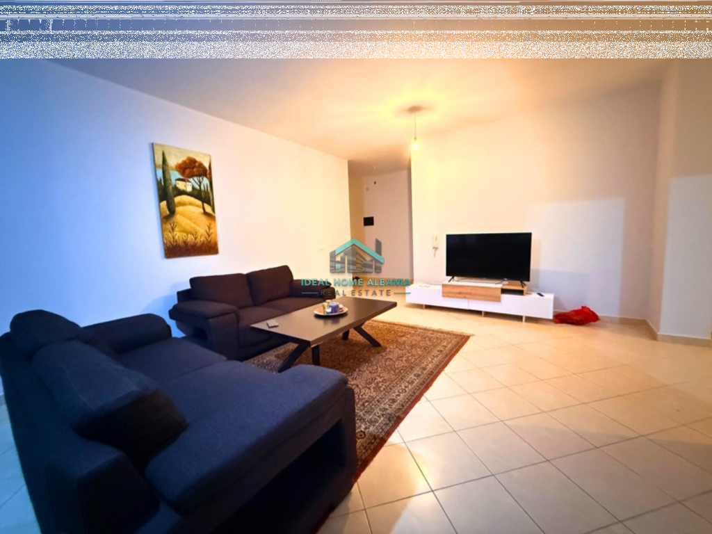 Apartament 2+1 per Shitje Transballkanike Vlore.