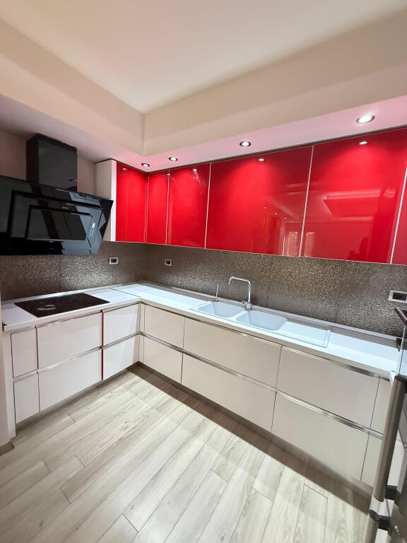 Apartament 3+1+2 Bllok