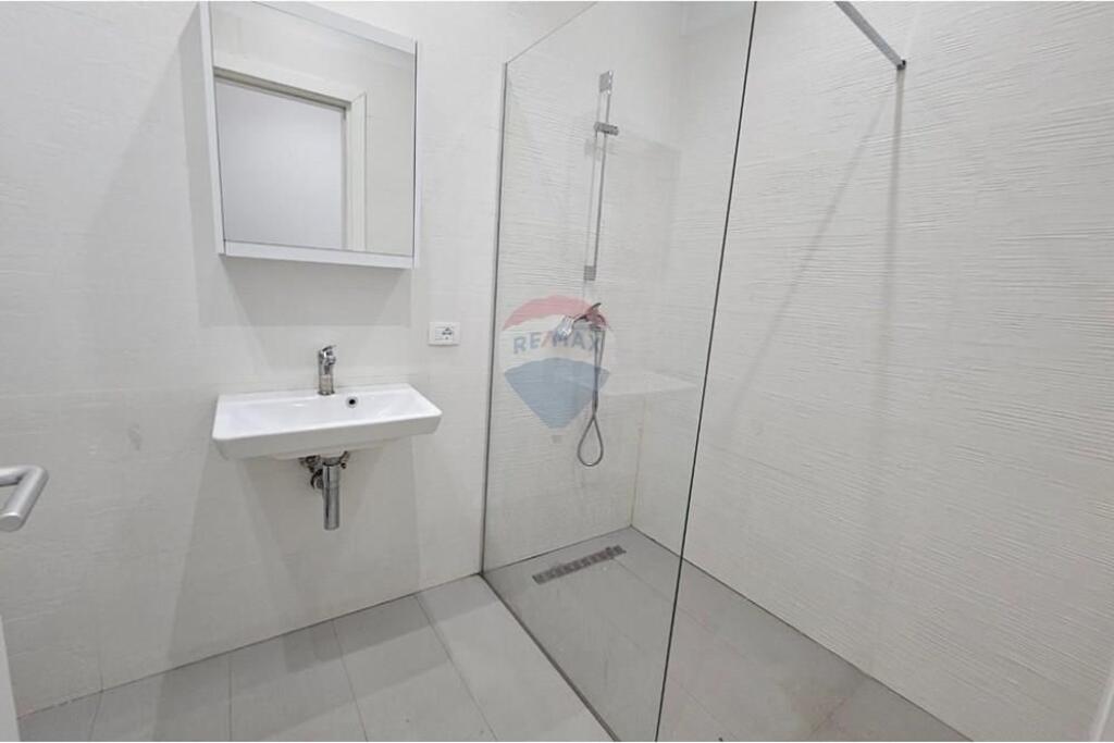 Apartment for rent 2+1 at Elbasani Street