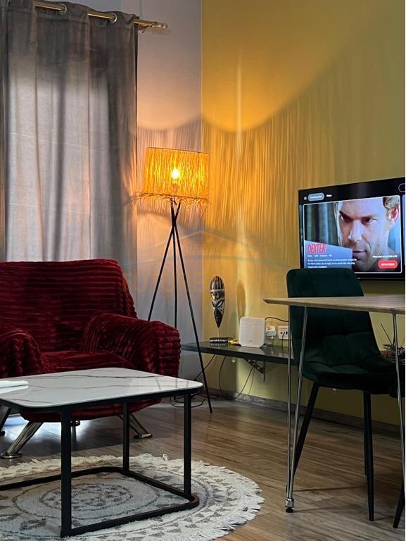 Qera, Apartament 1+1, Unaza e Re, Tiranë.