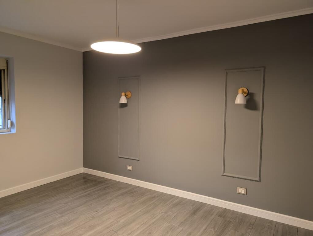 Jepet  apartament 1+1 me qera   tek  Pazari i Ri 600€.
