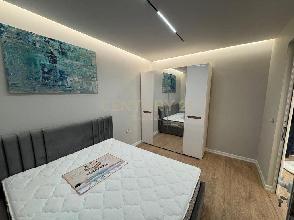 Apartament 1+1 dhe Garsoniere per shitje prane Qendres, Rruga e Barrikadave