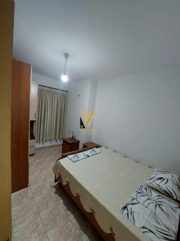 JEPET APARTAMENT 2+1+2BLK ME QERA TE KOPSHTI BOTANIK 60.000 LEKE