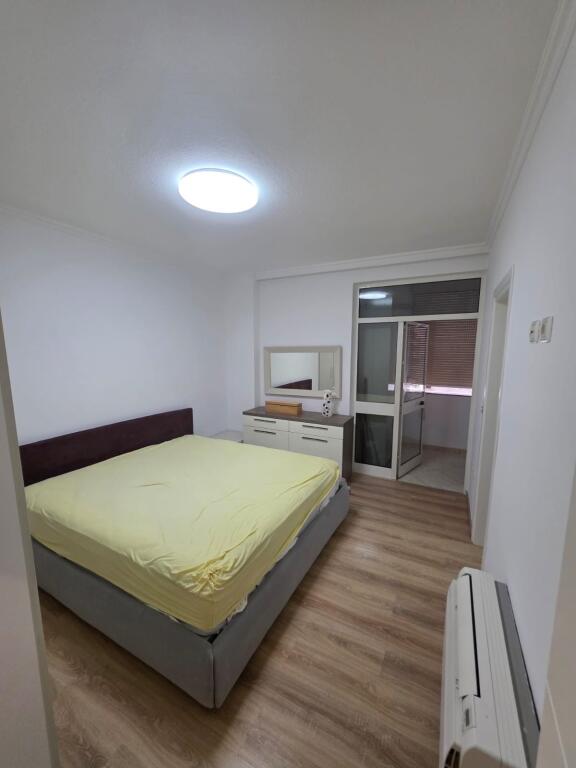 Apartament 3+1,Pazari i Ri!