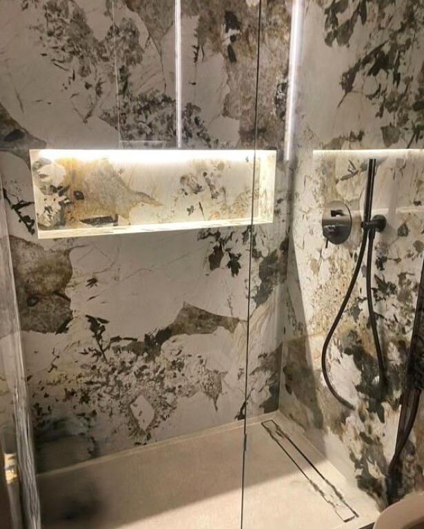 JEPET  ME QERA APARTAMENT 1+1  ,GOLDEN TOWER RESIDENCE TE MINE PEZA!