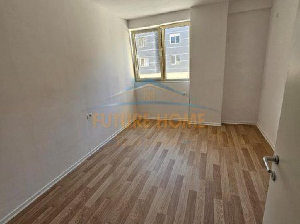 Shitet, Apartament 2+1, Kompeksi Tom Doshi, Shkoze