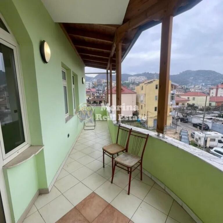 Affitto, Appartamento 2+1, a Selite, dietro la Scuola Marin Barleti, 600 Euro/mese