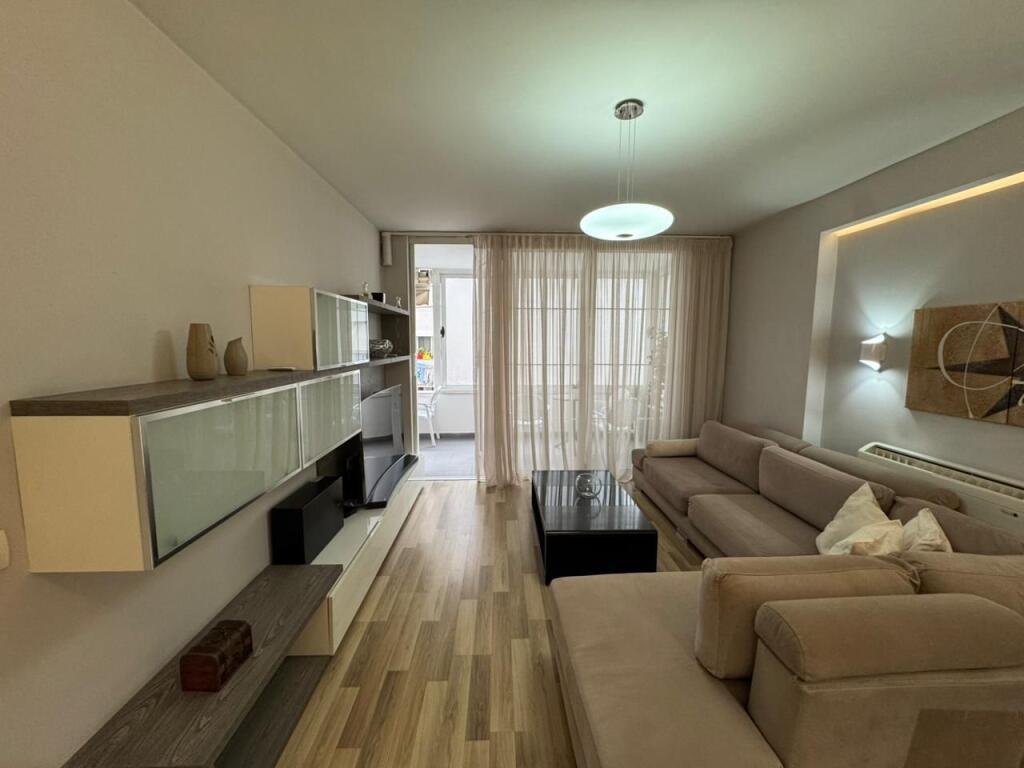 Apartament 2+1 me qira