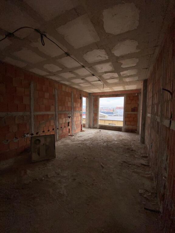 Kamez , Mehillaj Shitet 2+1 &amp; 750€/m2