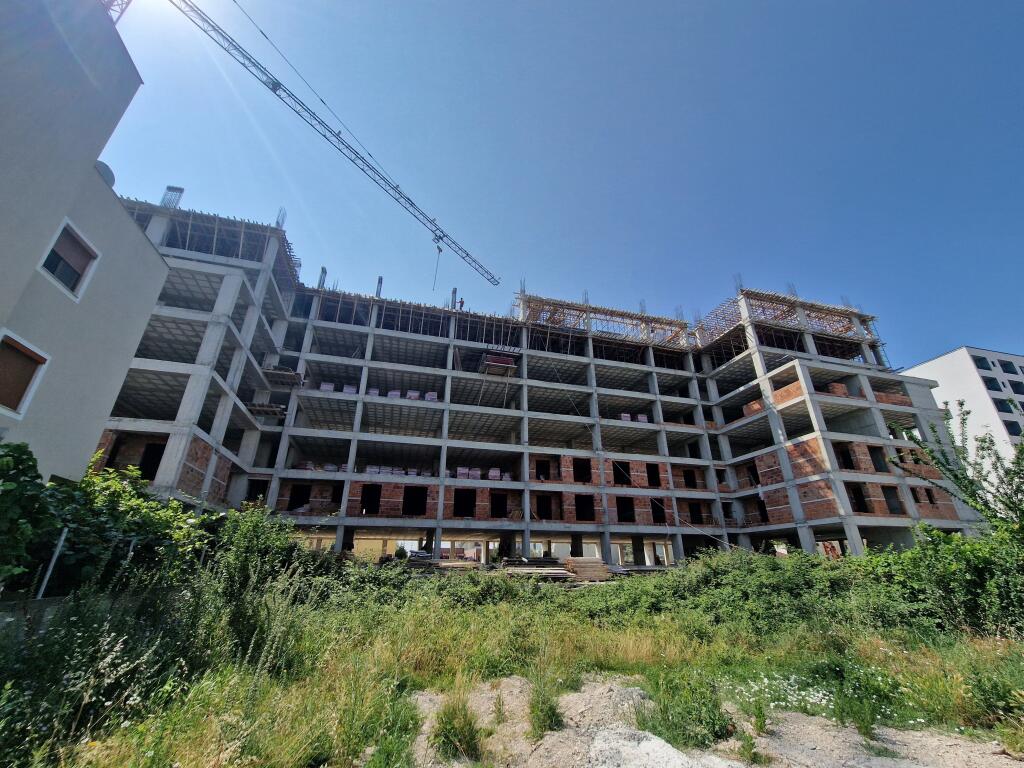 SHITET APARTAMENT 2+1 KAMEZ MEHILLAJ