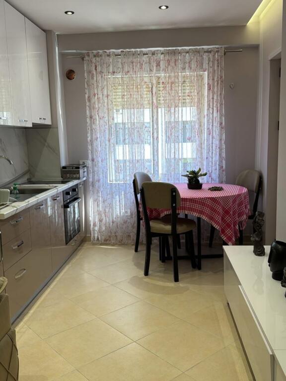 Apartament 1+1 me qera ne Durres