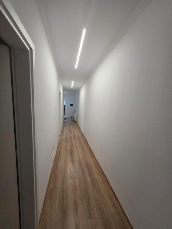 Apartament 3+1,Pazari i Ri!