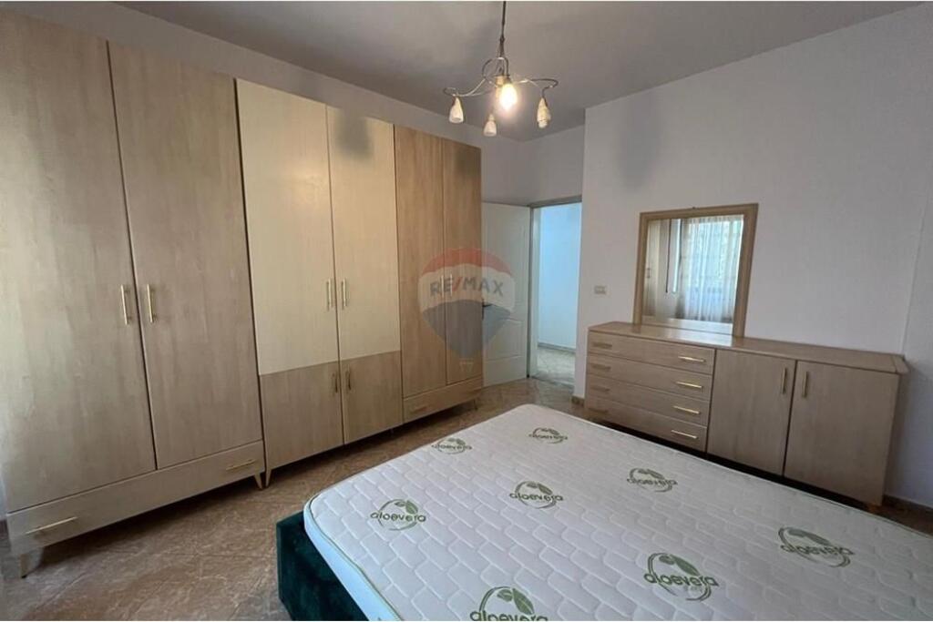 Jepet me qira apartament 2+1 te Komuna Parisit