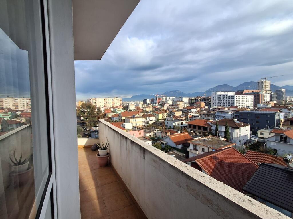 Apartment 2+1, Don Bosko!