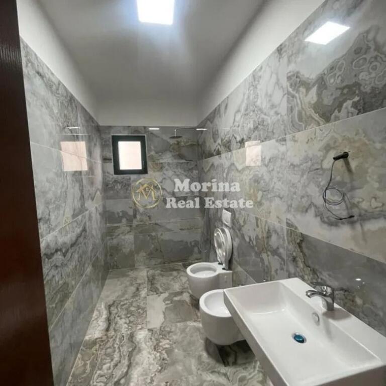 Appartamento 1+1, a Selite, dietro la Scuola Marin Barleti, 400 euro/mese