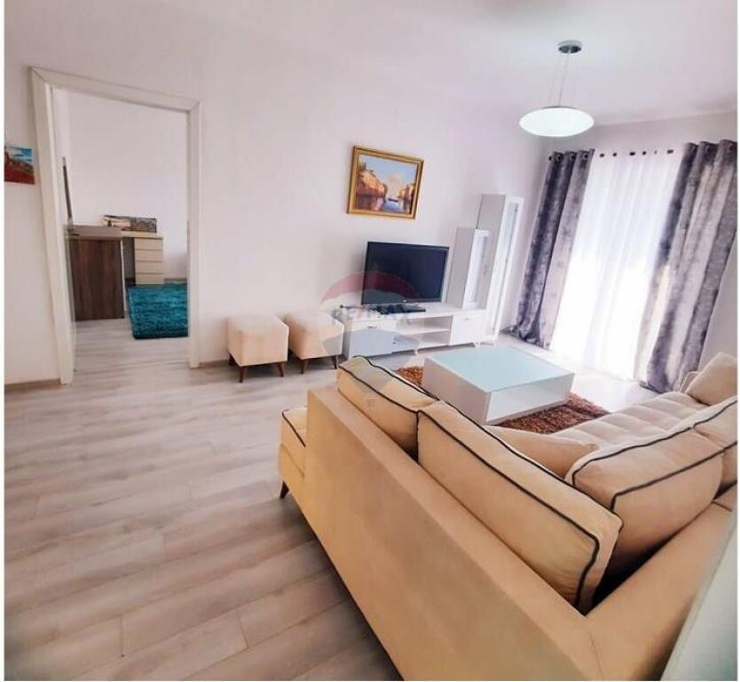 Apartament 2+1+2 me qira në Bllok