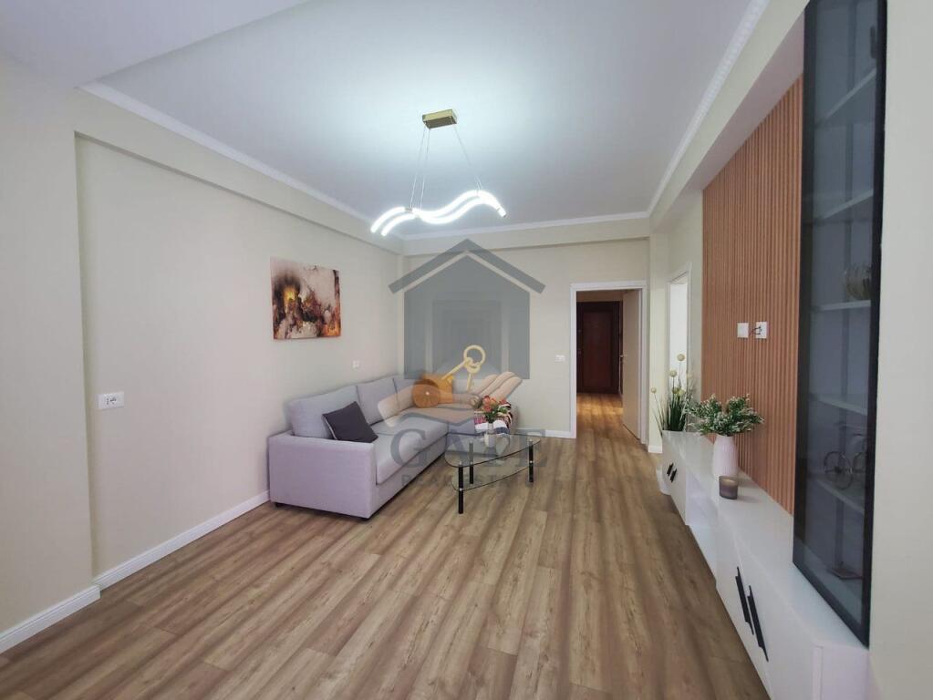 Vendesi in vendita Appartamento 1+1 – Spiaggia Iliria, Durazzo