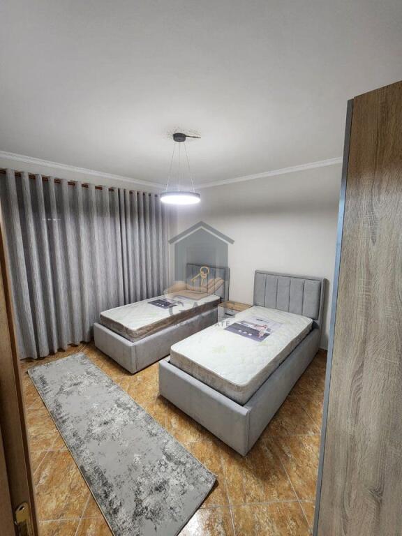 Shitet, Apartament 2+1, Plazh Hekurudha, Durres!