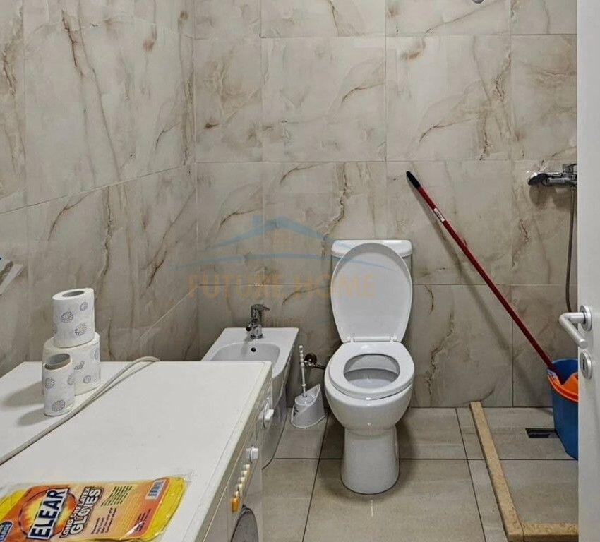 Apartament me qera 1+1 , ne zonen e kopshtit botanik prane xhamise