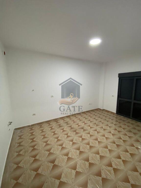 Vendesi in vendita 2+1+2 a Golem – Vicino all'Hotel Murrizi 2