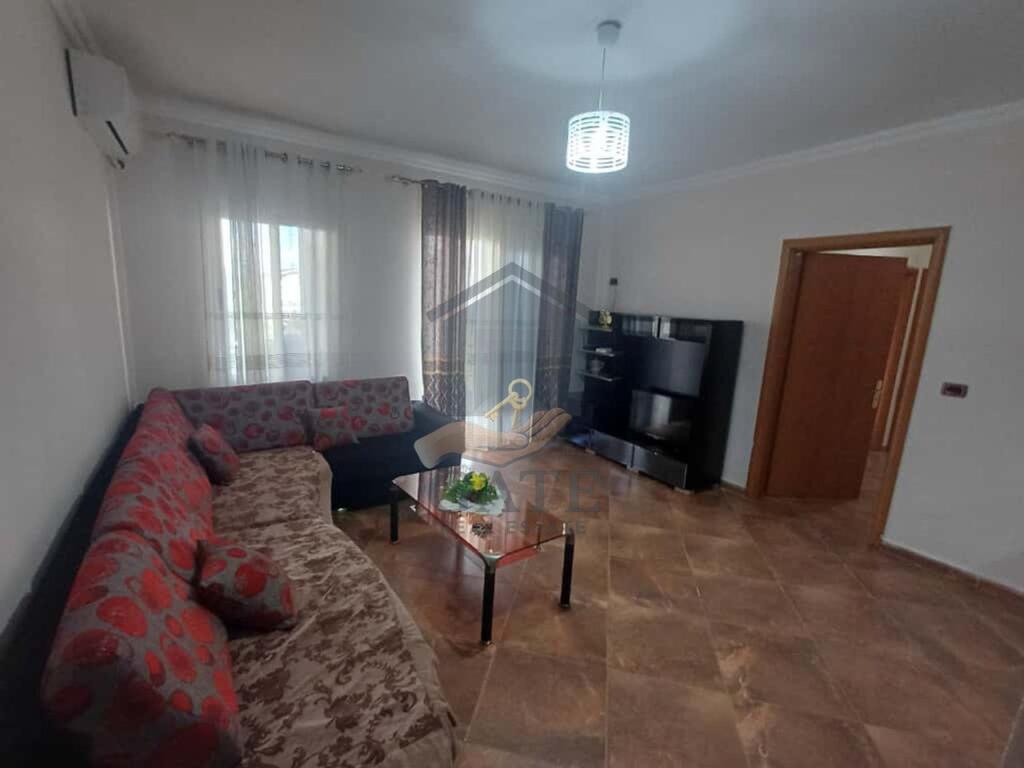🏡 Appartamento 2+1+2 in Vendita – 110 m² – Spiaggia, Ruota Rossa