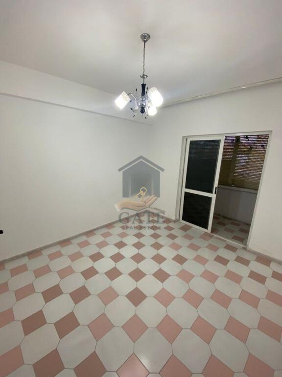 Appartamento 2+1 in vendita nel Quartiere 18, Durrës