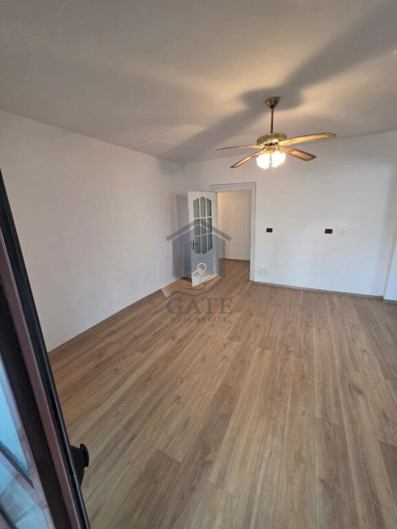 In vendita, appartamento 2+1, presso l'ex distretto di polizia, Durazzo!