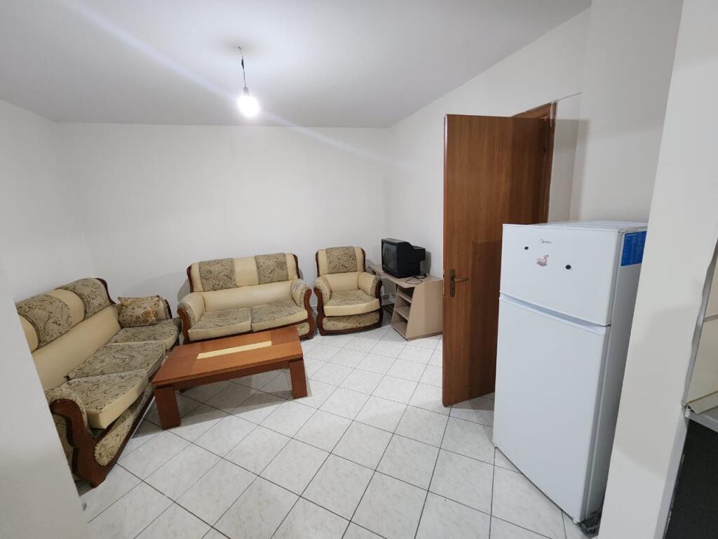 Affitto, Appartamento 2+1, Astir, 380 euro/mese