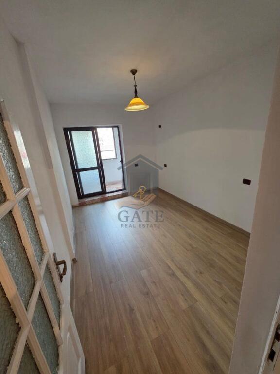 In vendita, appartamento 2+1, presso l'ex distretto di polizia, Durazzo!