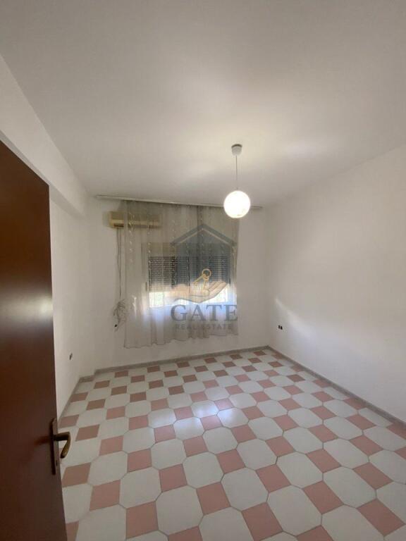 Appartamento 2+1 in vendita nel Quartiere 18, Durrës