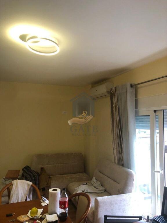 Vendesi in vendita 1+1 vicino all'Ospedale – Terzo piano