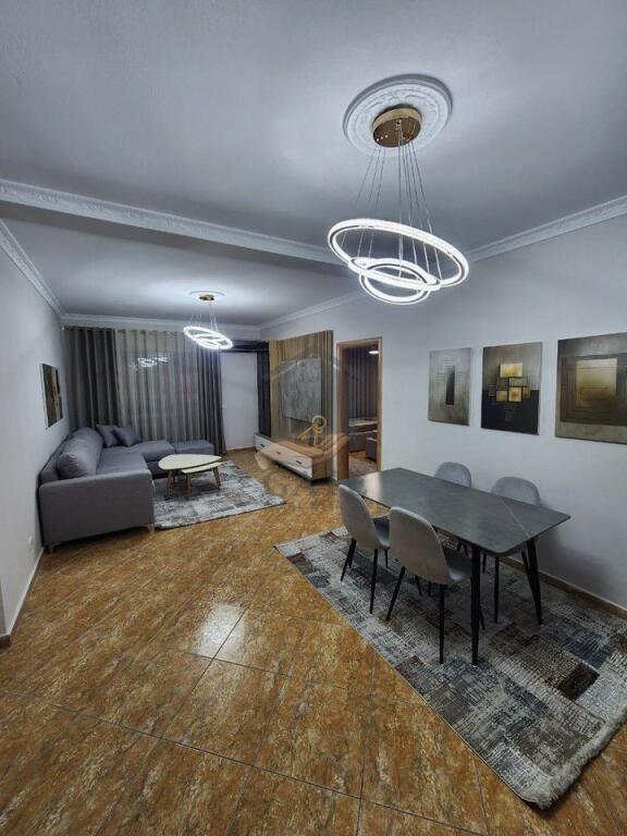 Shitet, Apartament 2+1, Plazh Hekurudha, Durres!