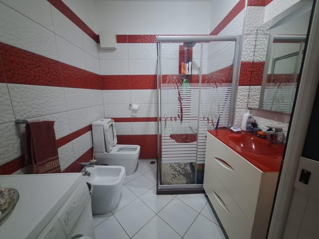 Appartamento 2+1, Don Bosko!