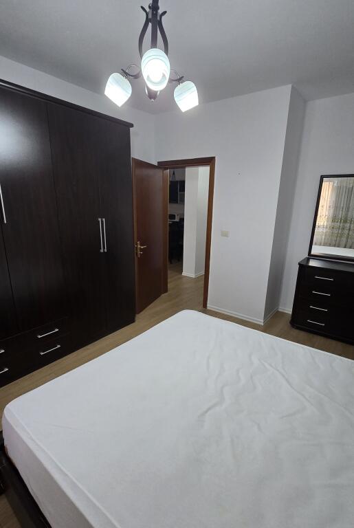 Posizione posizione! Appartamento con 2 camere da letto - Stadio Dinamo, Tirana