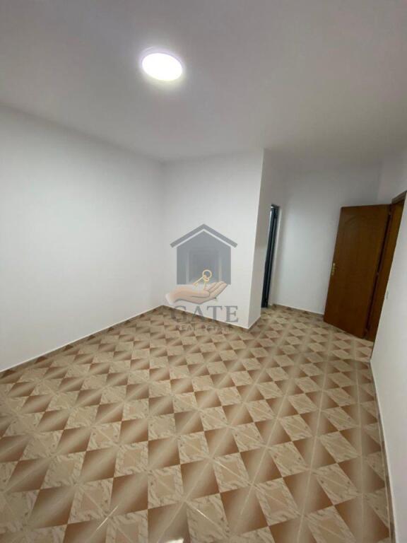 Vendesi in vendita 2+1+2 a Golem – Vicino all'Hotel Murrizi 2