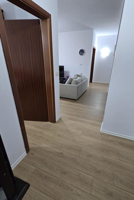 Posizione posizione! Appartamento con 2 camere da letto - Stadio Dinamo, Tirana