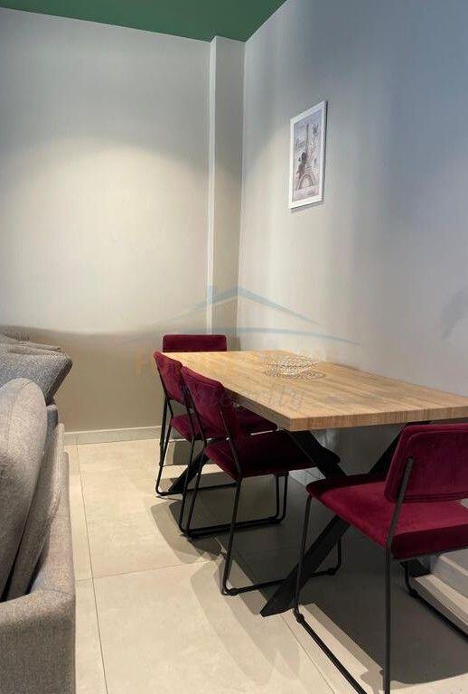 Apartament 1+1+Post Parkimi, Rruga e Dibrës, Tiranë.