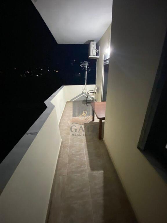 Appartamento 2+1 con 2 bagni e 2 balconi in vendita nella zona di Golem, vicino all'Hotel Murrizi 2.