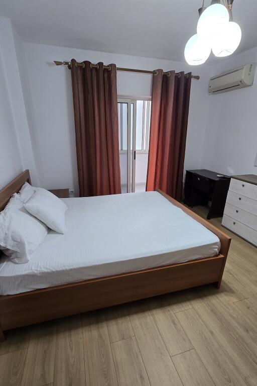 Posizione posizione! Appartamento con 2 camere da letto - Stadio Dinamo, Tirana