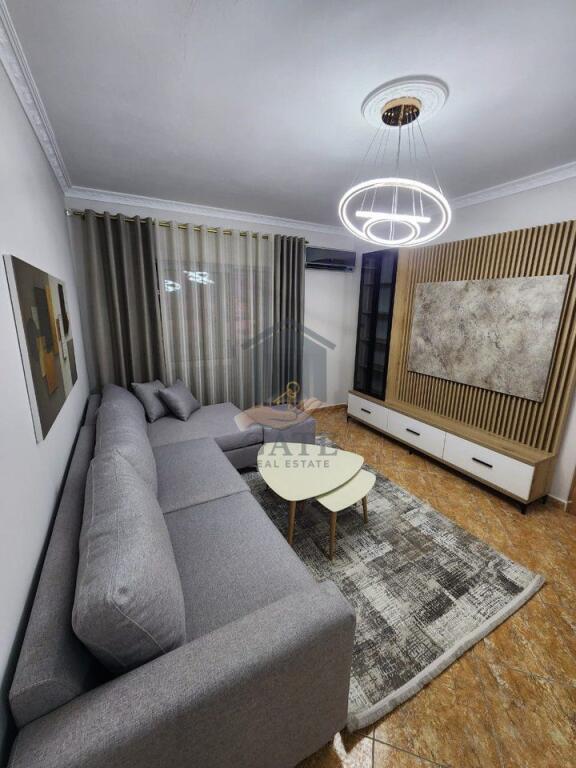 Shitet, Apartament 2+1, Plazh Hekurudha, Durres!