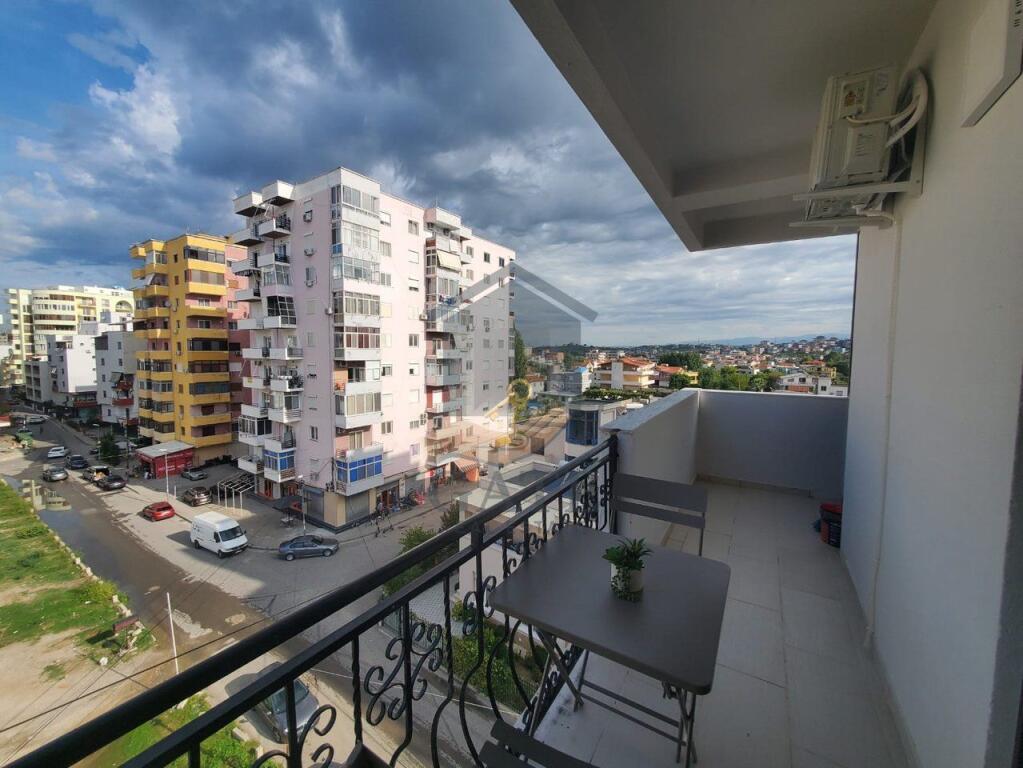 Vendesi in vendita Appartamento 1+1 – Spiaggia Iliria, Durazzo