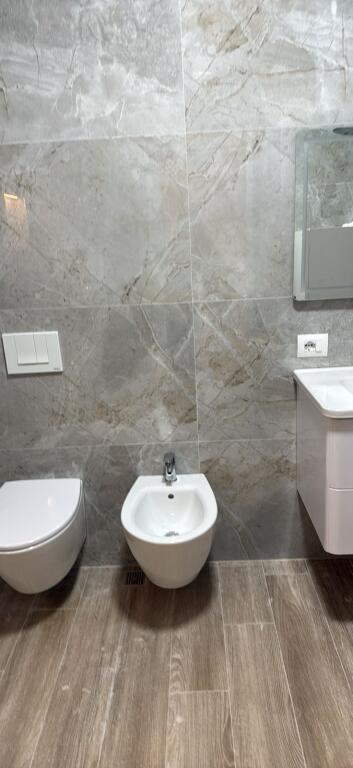 Zogu i zi, appartamento 1+1 mai abitato prima 70.000 leke