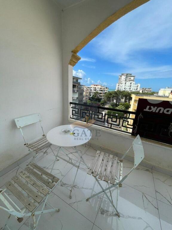 Shitet, Apartament 3+1 tek Shkembi i Kavajes