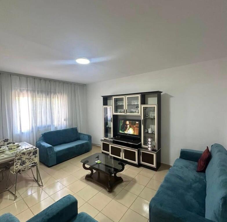 FOR SALE APT 2+1 OLD BUILDING BEHIND KASTRATI NEAR QEMAL MICI SCHOOL