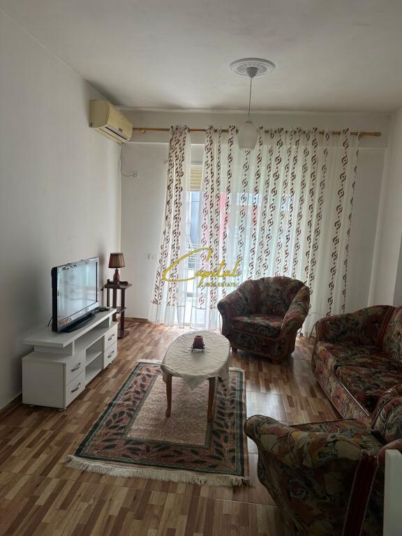 APARTAMENT ME QERA 1+1 KOMPLEKSI GOLDEN PARK 50.000 LEKE