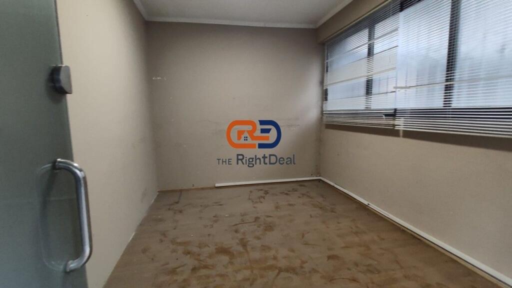 A Kodra E Diellit, Viene Affittato Un Negozio Adatto Per Diverse Attività Commerciali!!