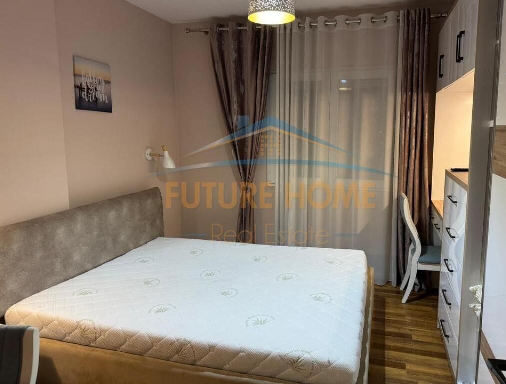 Qira, Apartament 2+1, Stacioni i Trenit