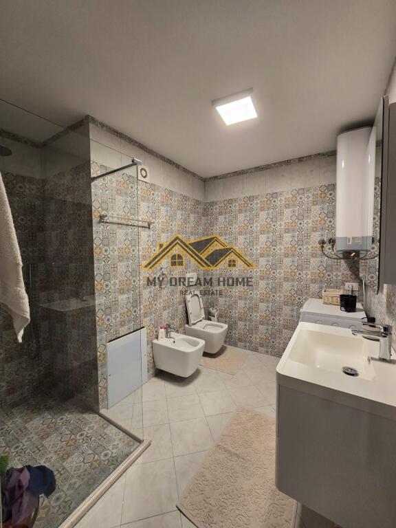 Apartament Lux per qira tek 27-katëshi në Vollga, Durrës