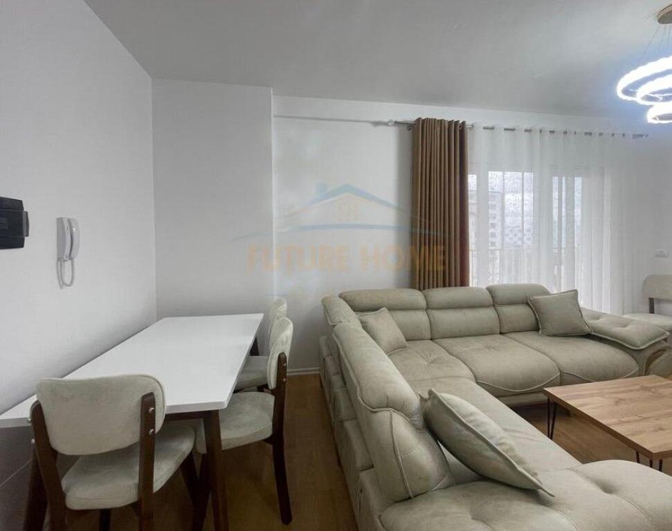 Qera, Apartament 1+1, Zogu i Zi, Tiranë 700 €